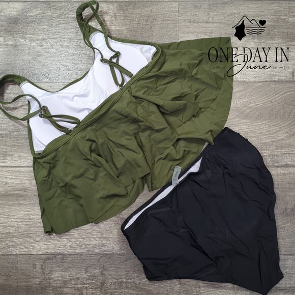 CharmLeaks Flounce Bikini Swimsuit Size XL - Picture 4 of 4